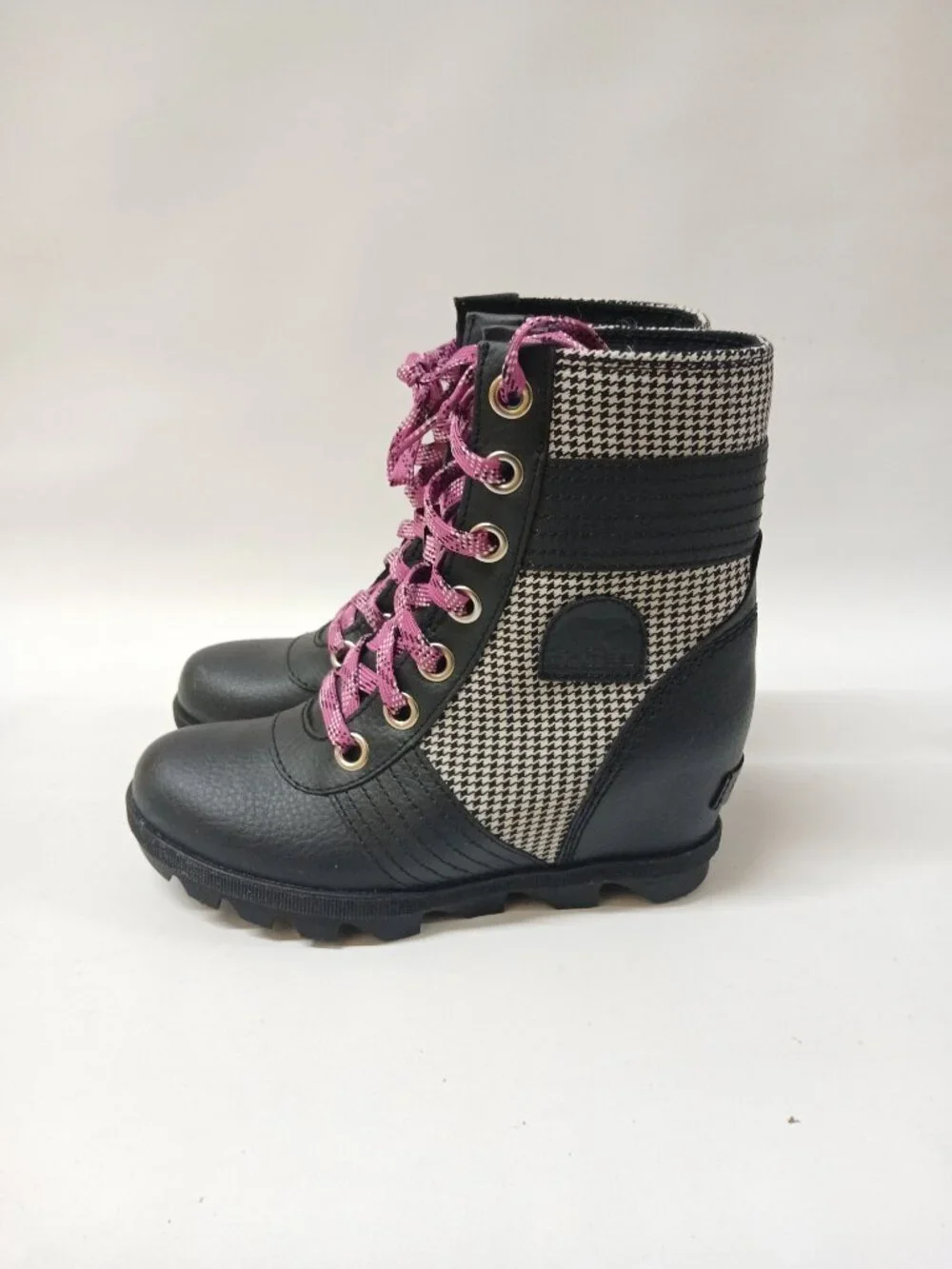 Sorel Lexie Wedge Waterproof Leather Combat Winter Boots Girls 2 Black Pink